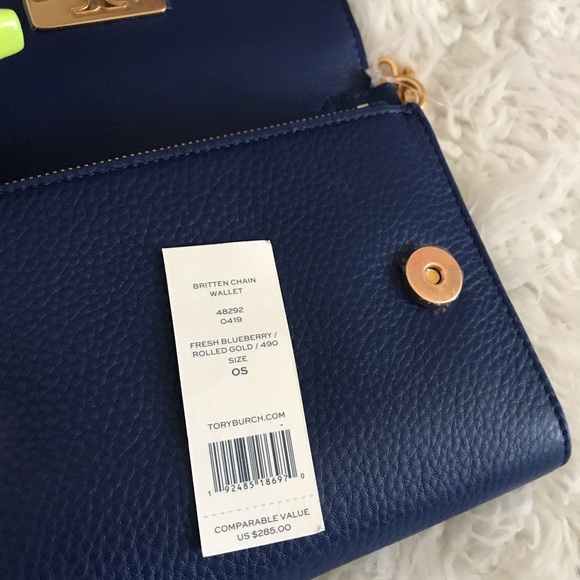 Britten Chain Wallet - Picture 3 of 5